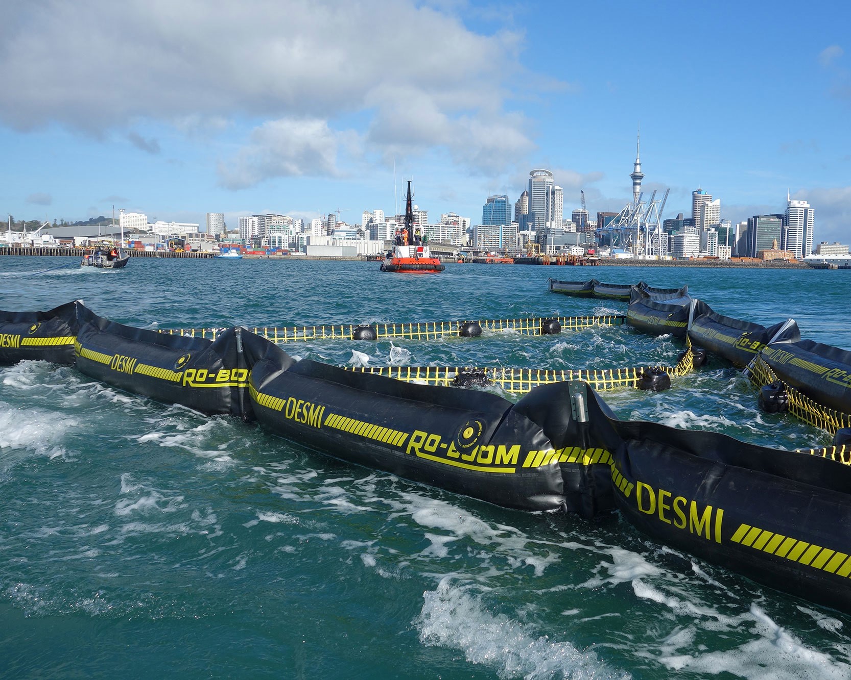 Oil Spill Containment & Cleanup Equipment